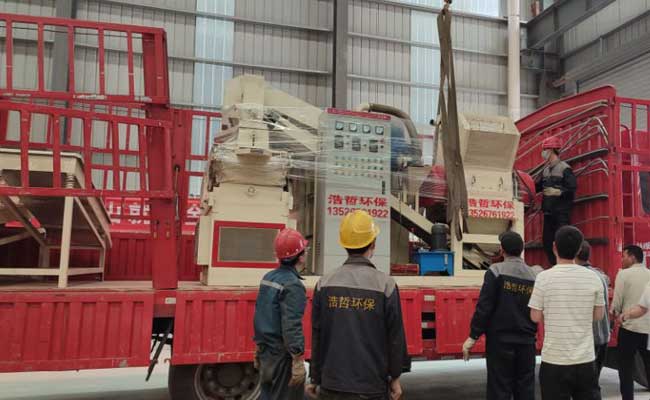 600-2型干式銅米機(jī)發(fā)往山東 600-2型干式銅米機(jī)發(fā)往山東